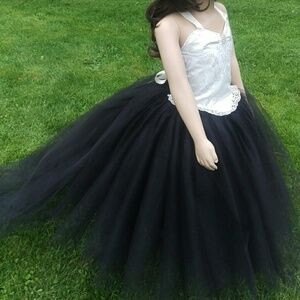 NWT BLACK AND IVORY Flower girl tutu dress